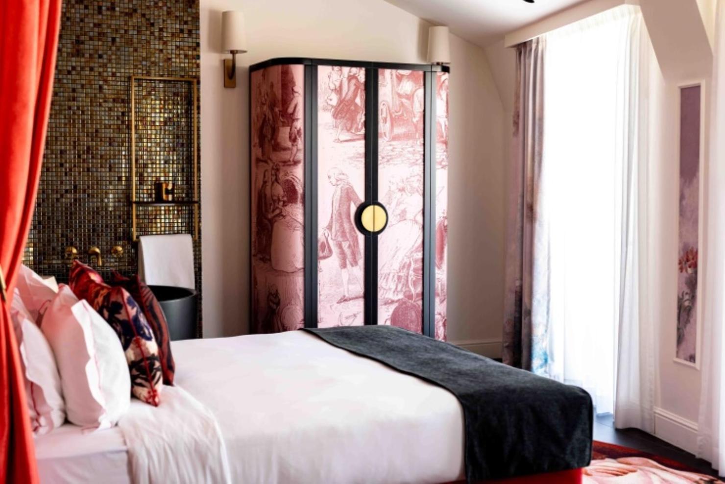 King Suite Spa Bath